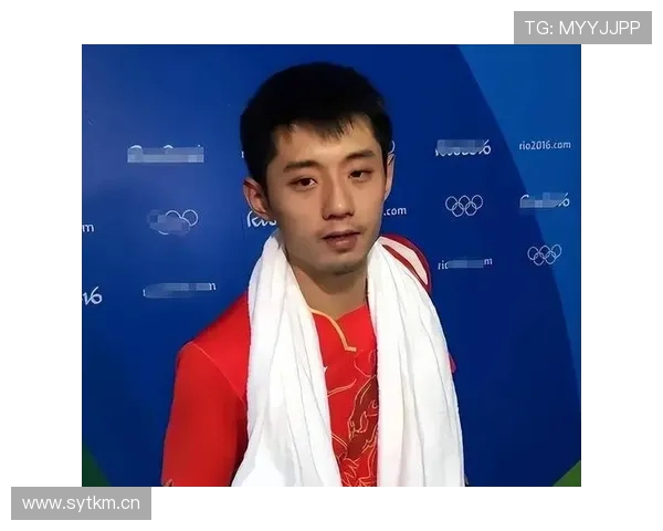 张继科退役后住的那套别墅，保洁阿姨说光地板就得擦三天