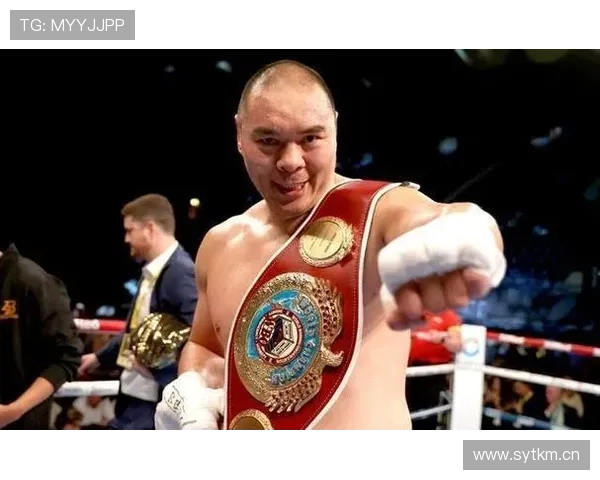 张志磊在家啃馒头练出百万美元肌肉？